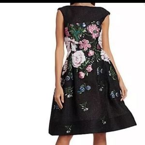 Oscar De La Renta sleeveless cocktail dress